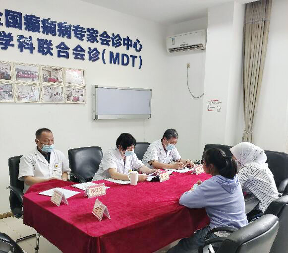 北京邓欣教授会诊圆满结束，没赶上的患者别着急，会诊惠民活动将持续至月末